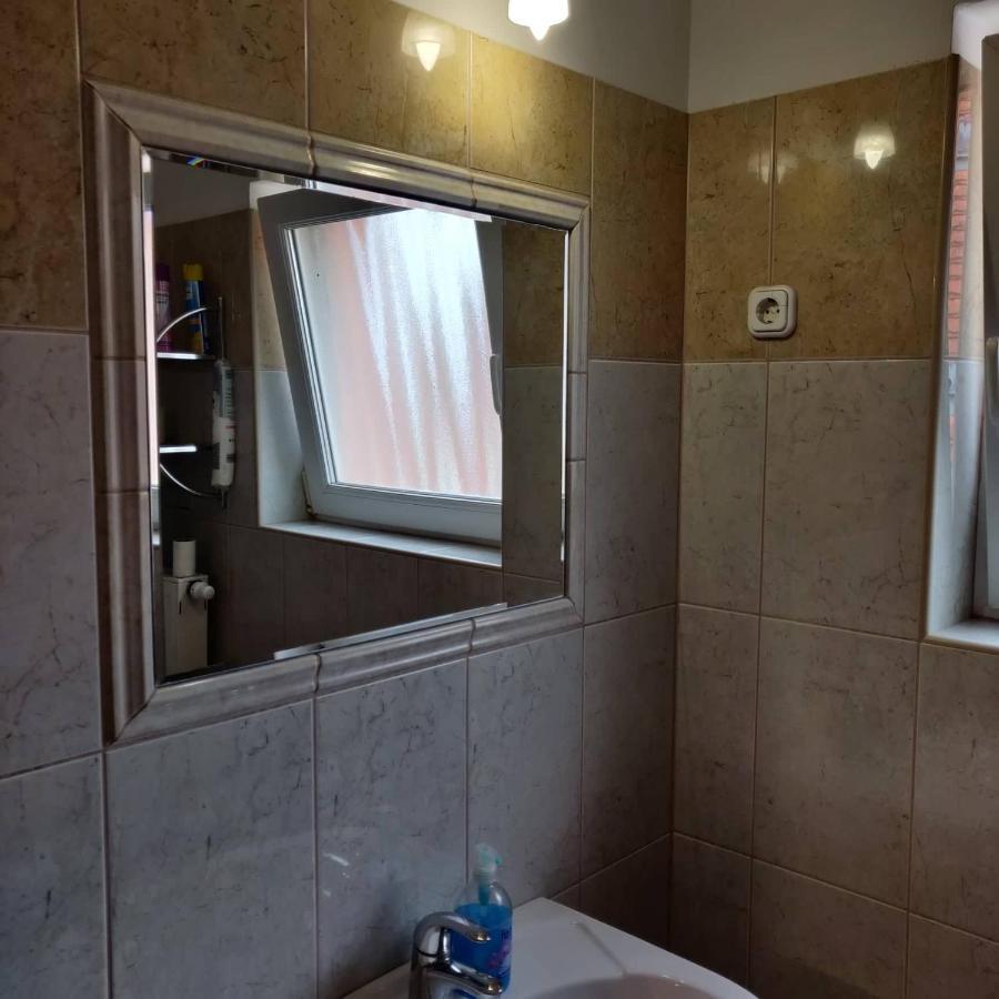 Abigel Apartmanhaz บาลาตอนฟือเรด ภายนอก รูปภาพ